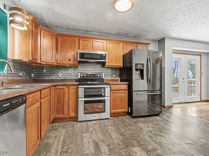 552 Hudson Avenue, Akron, OH 44306 Photo 11