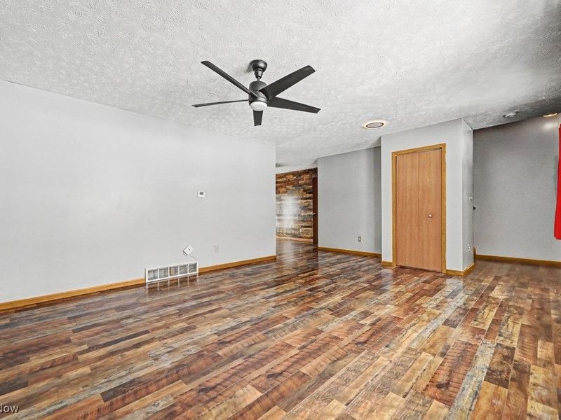 552 Hudson Avenue, Akron, OH 44306 Photo 5