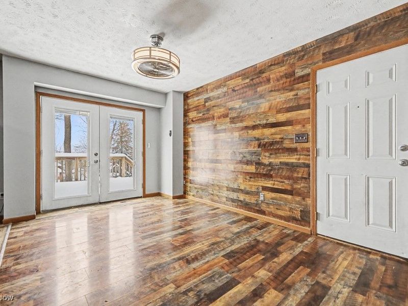 552 Hudson Avenue, Akron, OH 44306 Photo 9