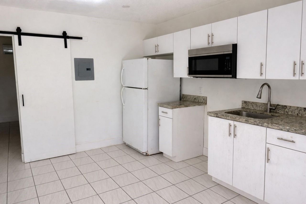 Please Call For Address, Miami, FL 33142 Photo