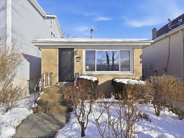 3415 N Kenton Avenue, Chicago, IL 60641