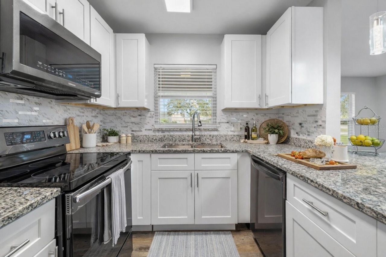 5698 38th Avenue N, Saint Petersburg, FL 33710 Photo