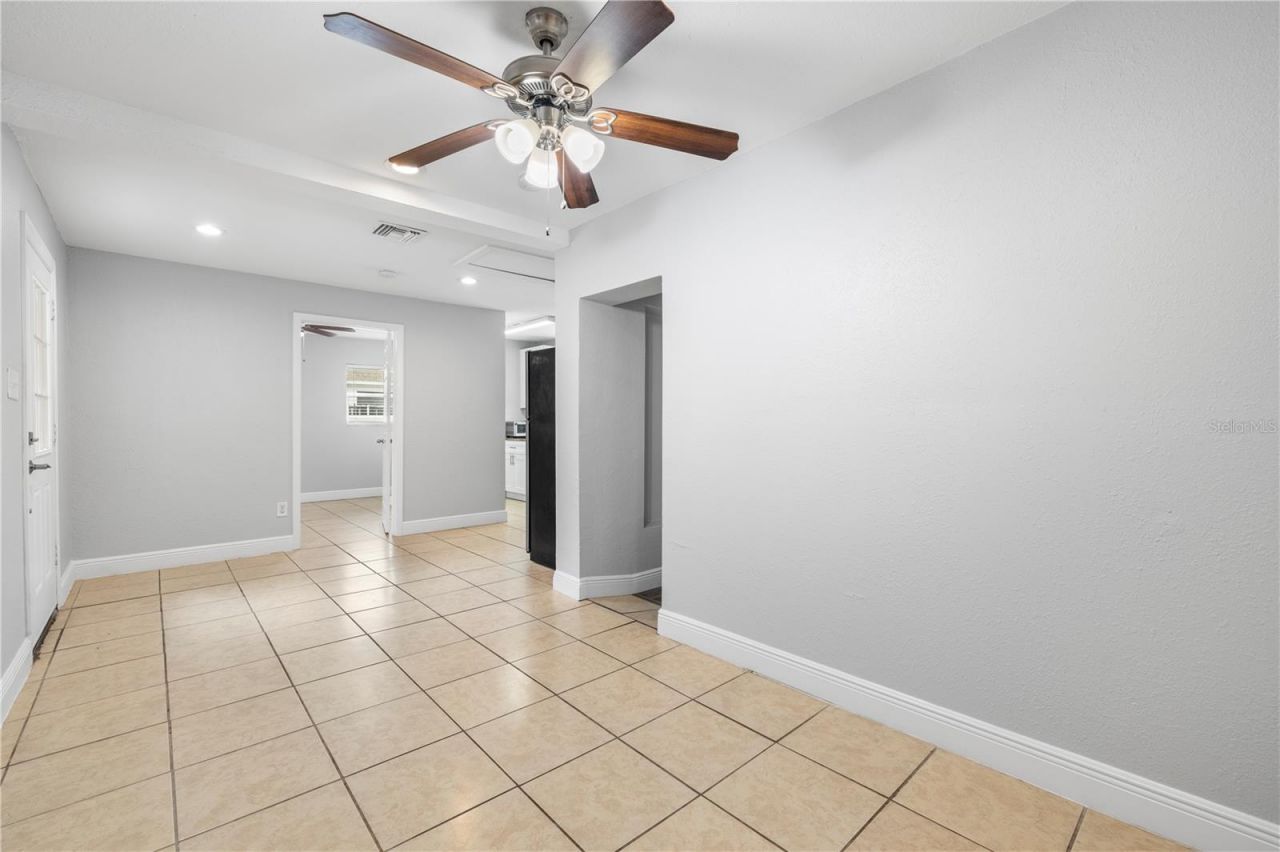 5698 38th Avenue N, Saint Petersburg, FL 33710 Photo