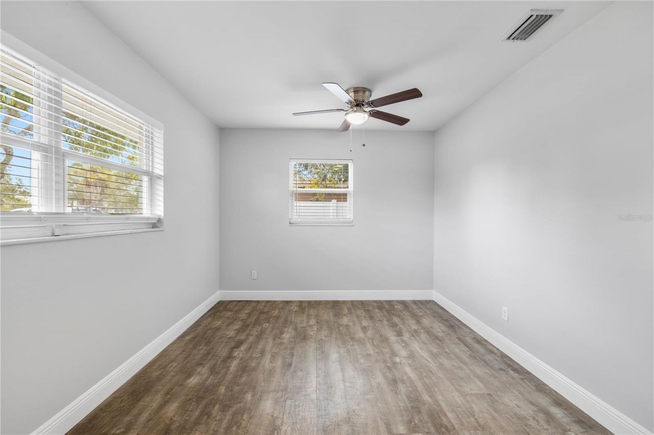 5698 38th Avenue N, Saint Petersburg, FL 33710 Photo