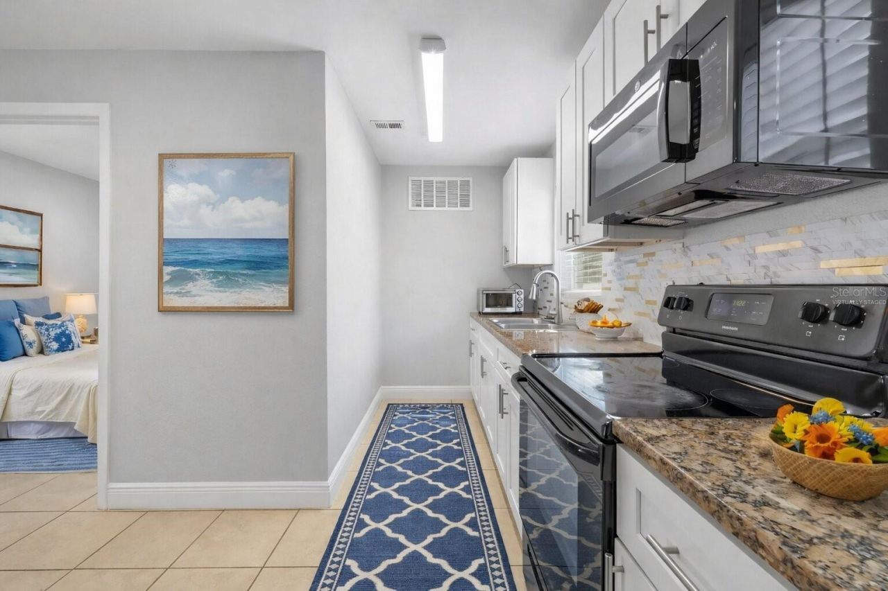 5698 38th Avenue N, Saint Petersburg, FL 33710 Photo