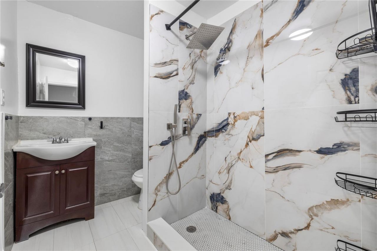 5698 38th Avenue N, Saint Petersburg, FL 33710 Photo