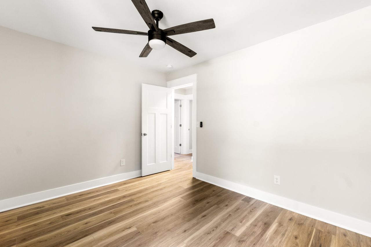 106 Glebe Road Photo 29