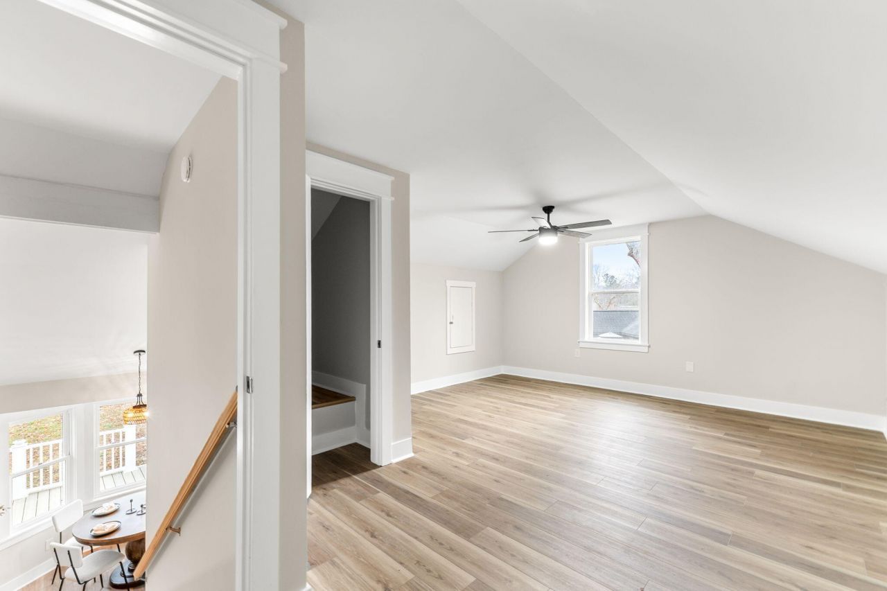 106 Glebe Road Photo 31