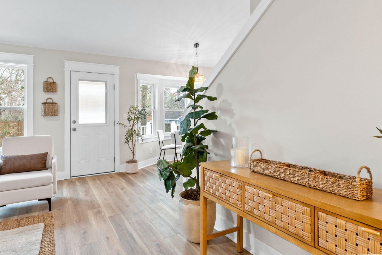 106 Glebe Road Photo 8