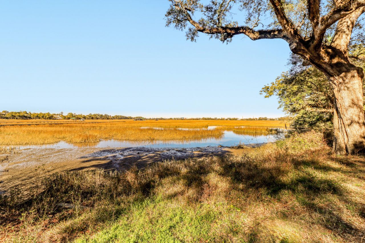 1457 Patterson Avenue Photo 1