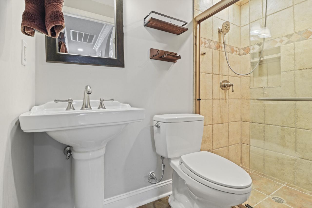 1457 Patterson Avenue Photo 29