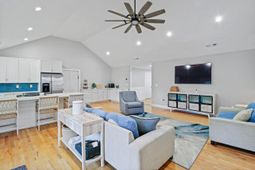 1457 Patterson Avenue photo 4