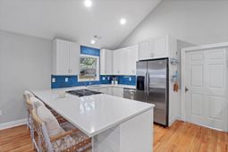 1457 Patterson Avenue photo 4