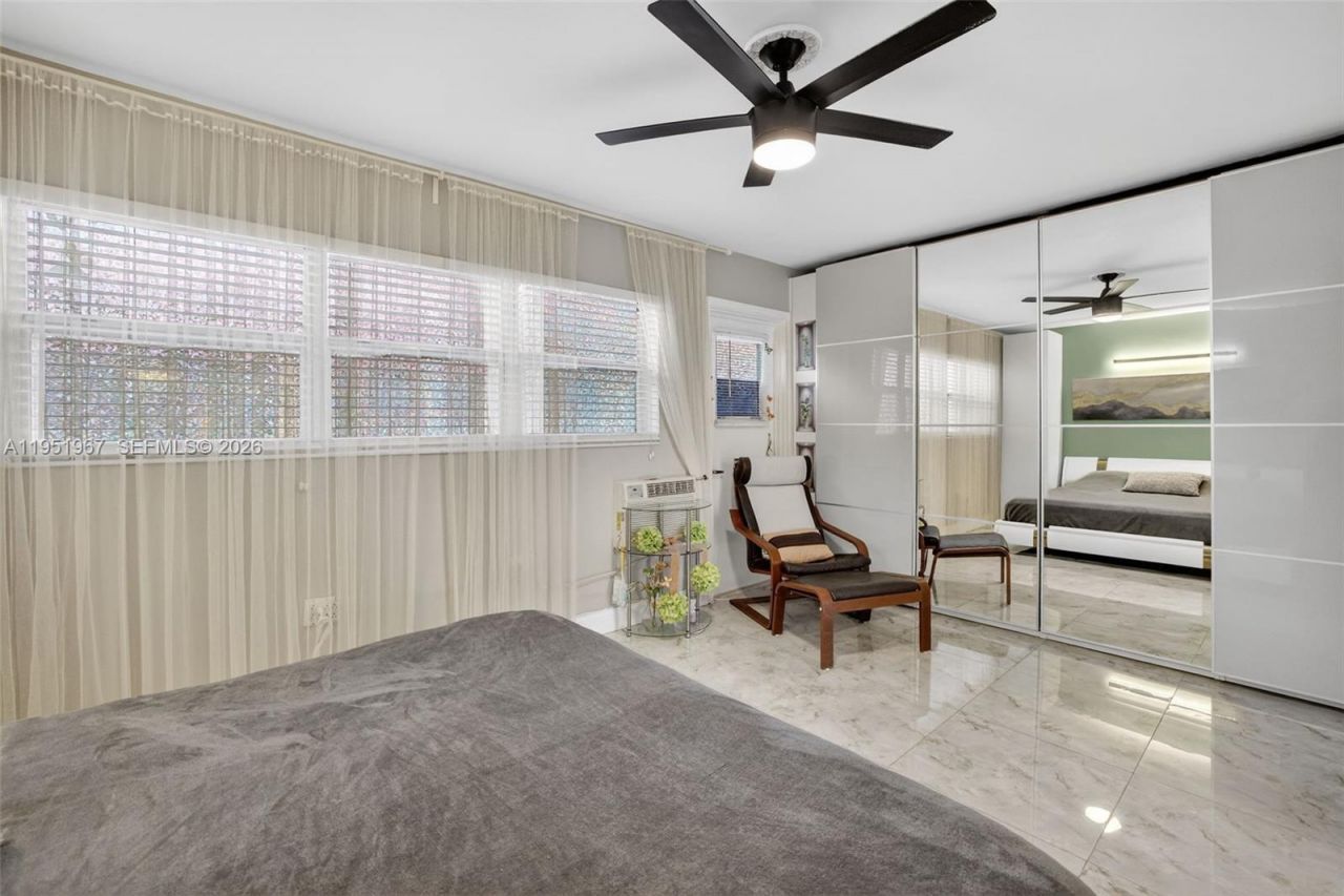 3177 S Ocean Dr, Unit 122, Hallandale Beach, FL 33009 Photo