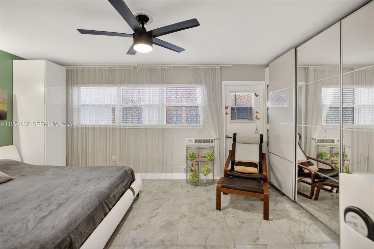 3177 S Ocean Dr, Unit 122, Hallandale Beach, FL 33009 Photo