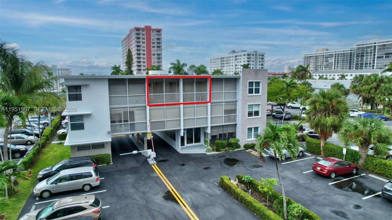 3177 S Ocean Dr, Unit 122, Hallandale Beach, FL 33009 Photo