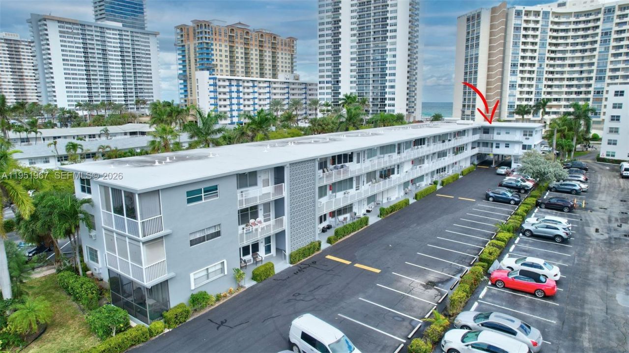 3177 S Ocean Dr, Unit 122, Hallandale Beach, FL 33009 Photo