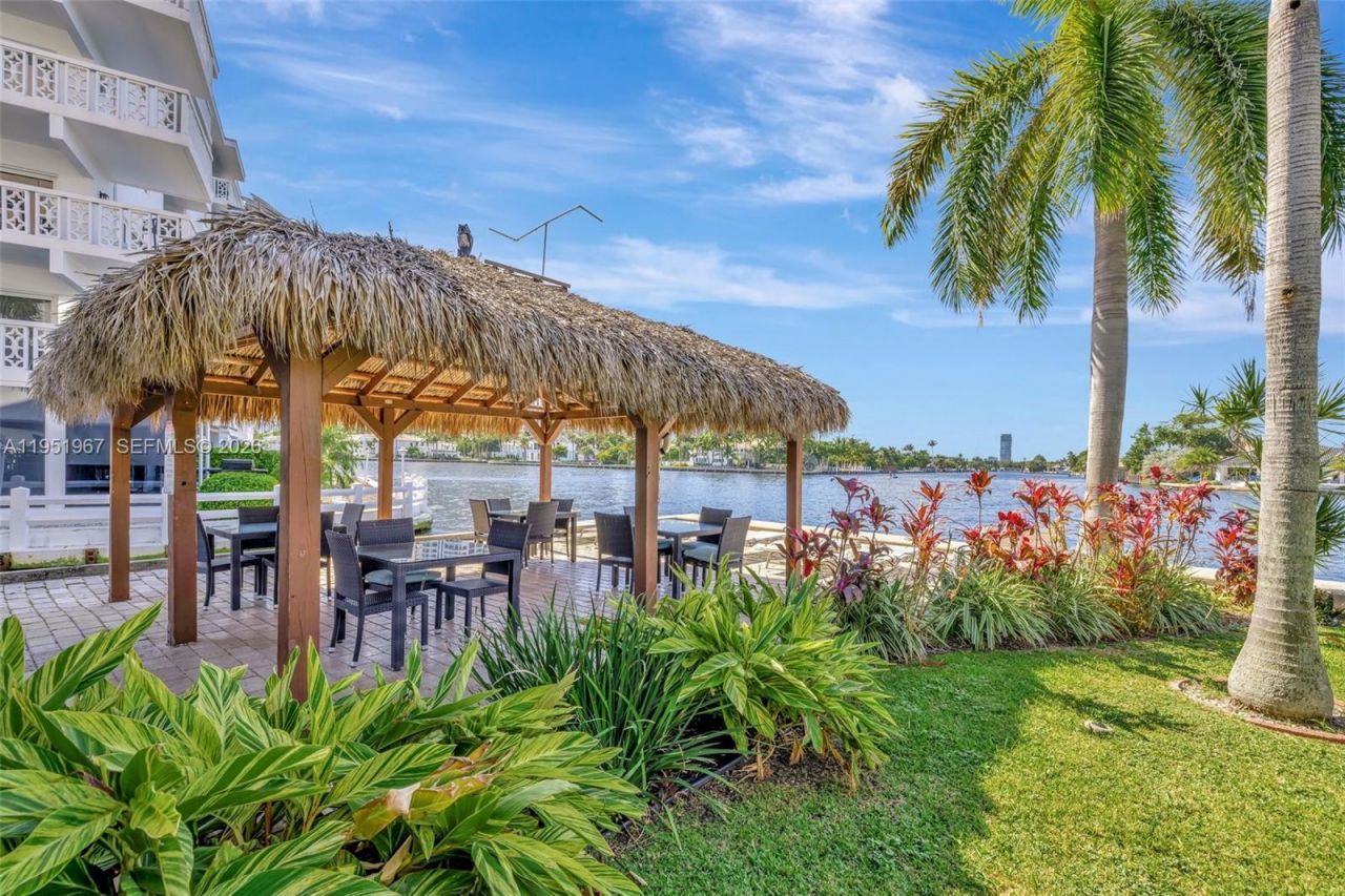 3177 S Ocean Dr, Unit 122, Hallandale Beach, FL 33009 Photo