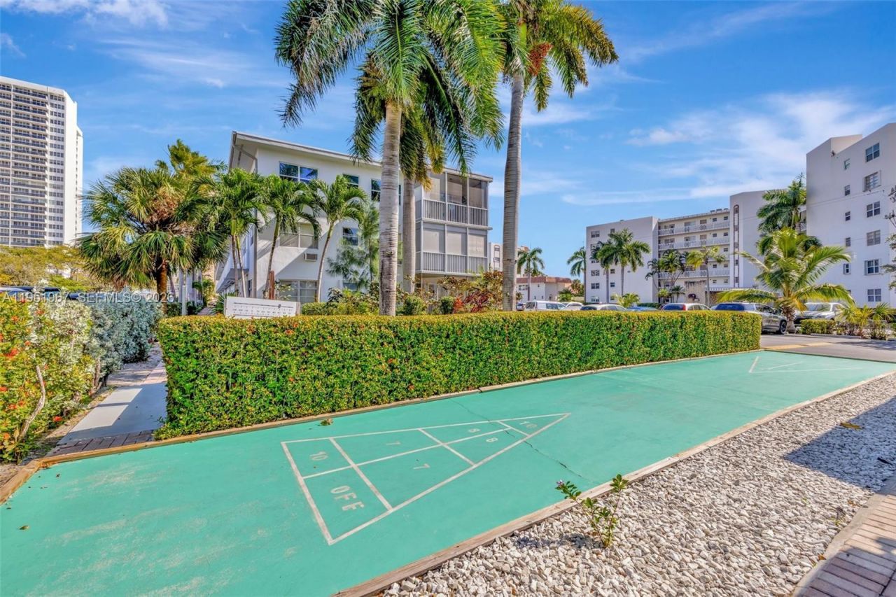 3177 S Ocean Dr, Unit 122, Hallandale Beach, FL 33009 Photo