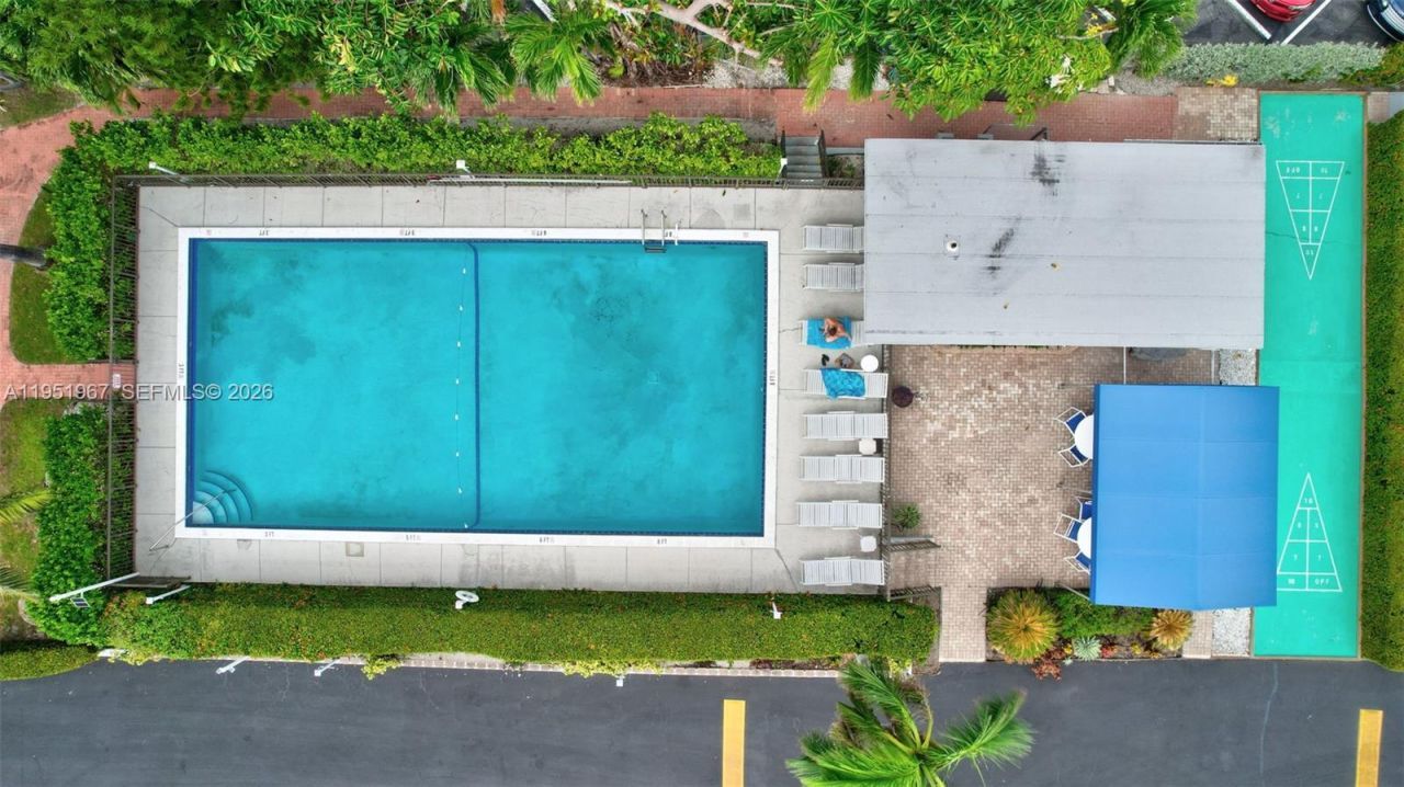 3177 S Ocean Dr, Unit 122, Hallandale Beach, FL 33009 Photo