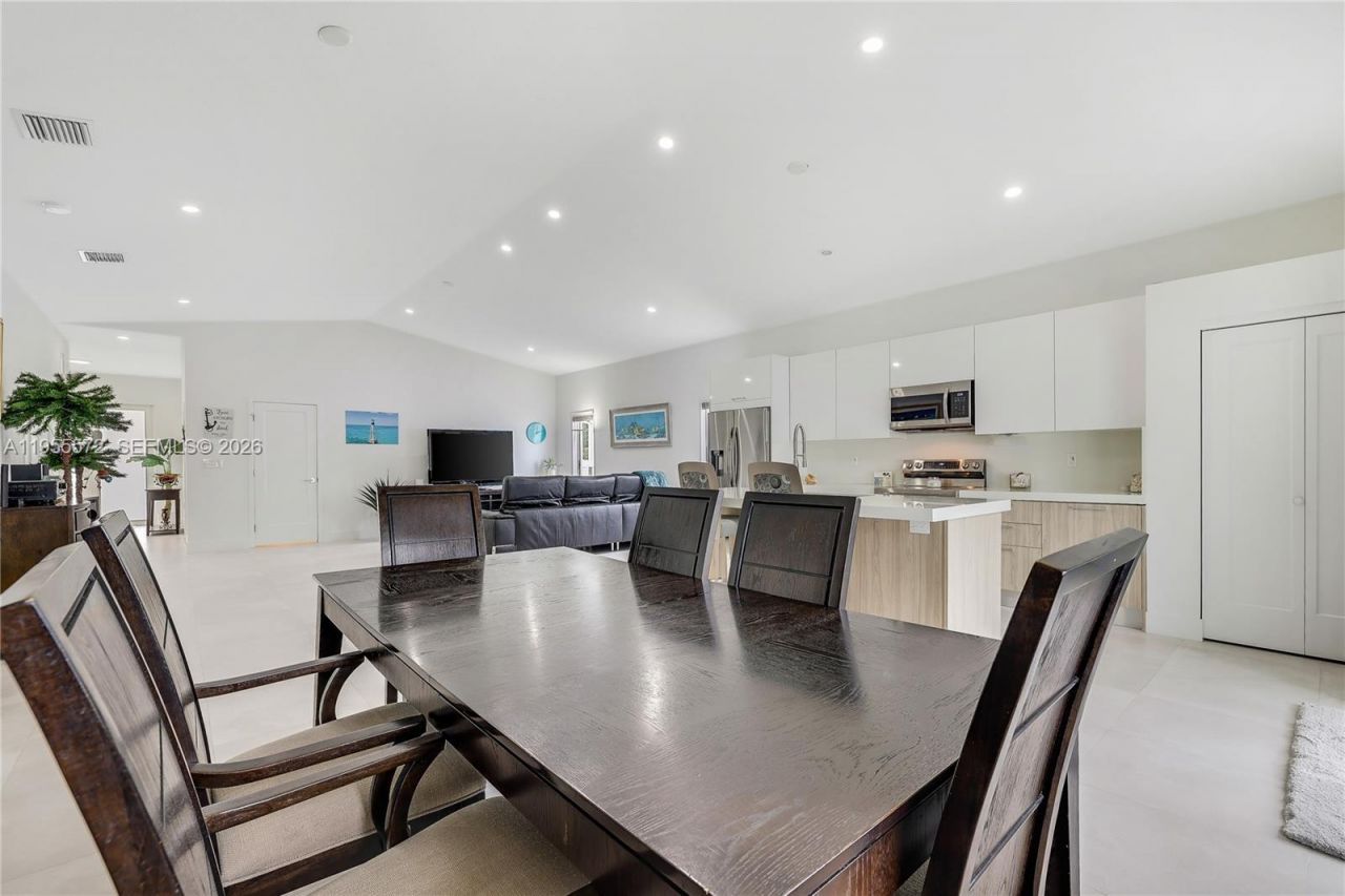 640 Colson Dr , Key Largo, FL 33037 Photo