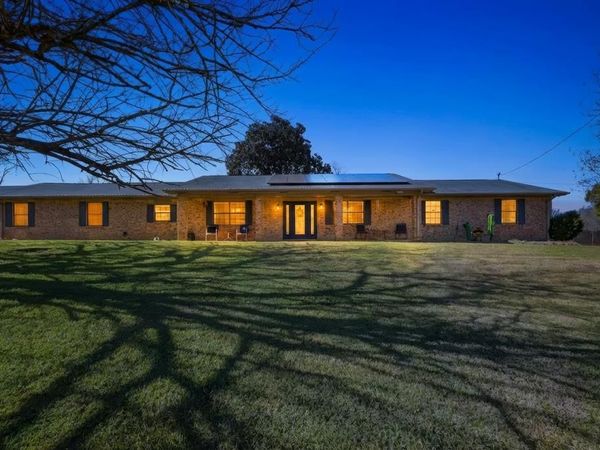 1409 Bassett Road, Palestine, TX 75803