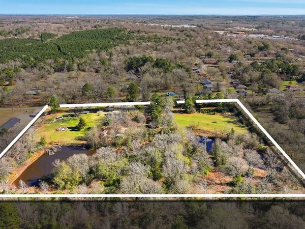 1409 Bassett Road, Palestine, TX 75803