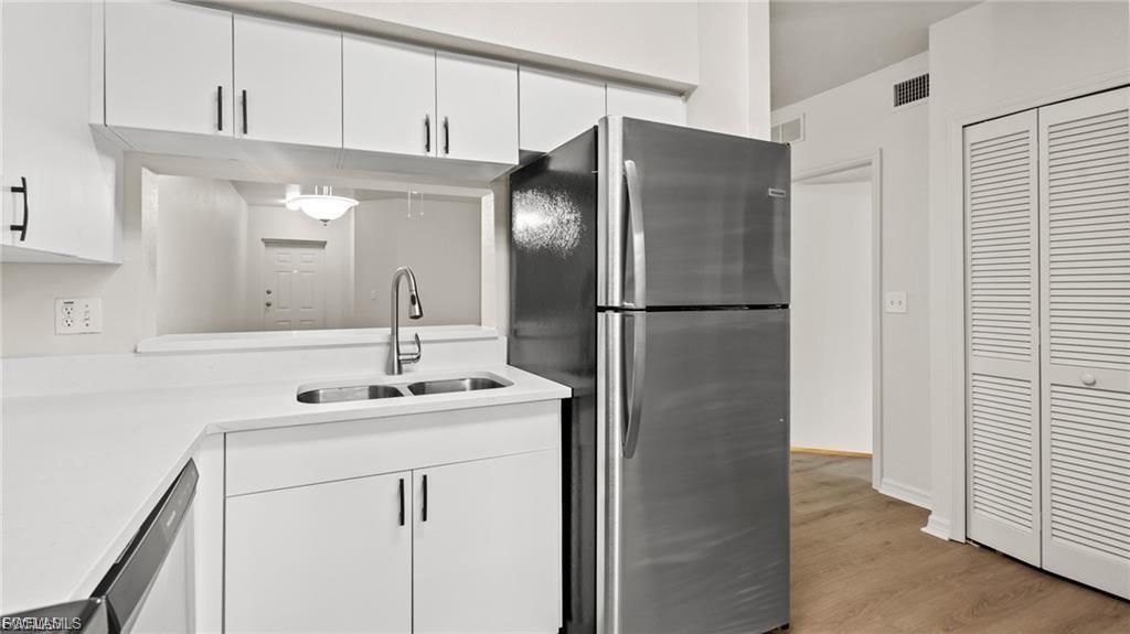 8407 Bernwood Cove Loop, Unit 501, Fort Myers, FL 33966 Photo