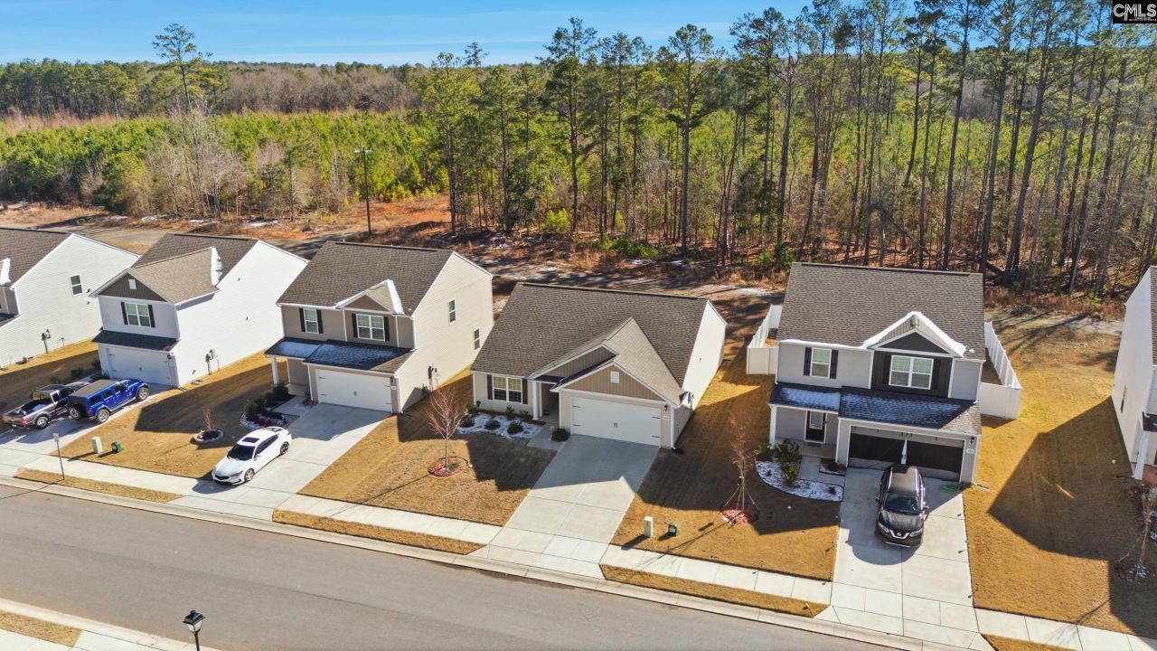 584 Lamorak Place Photo 16