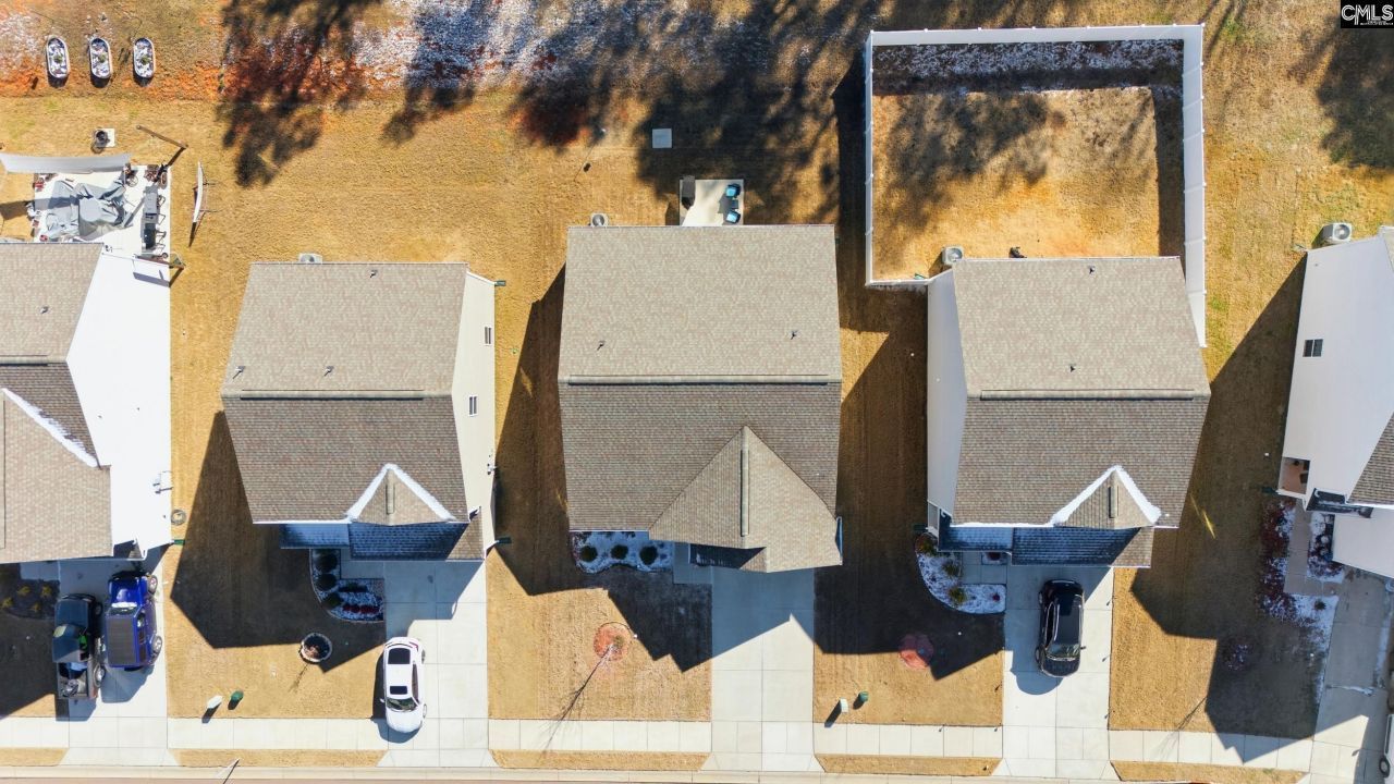 584 Lamorak Place Photo 18