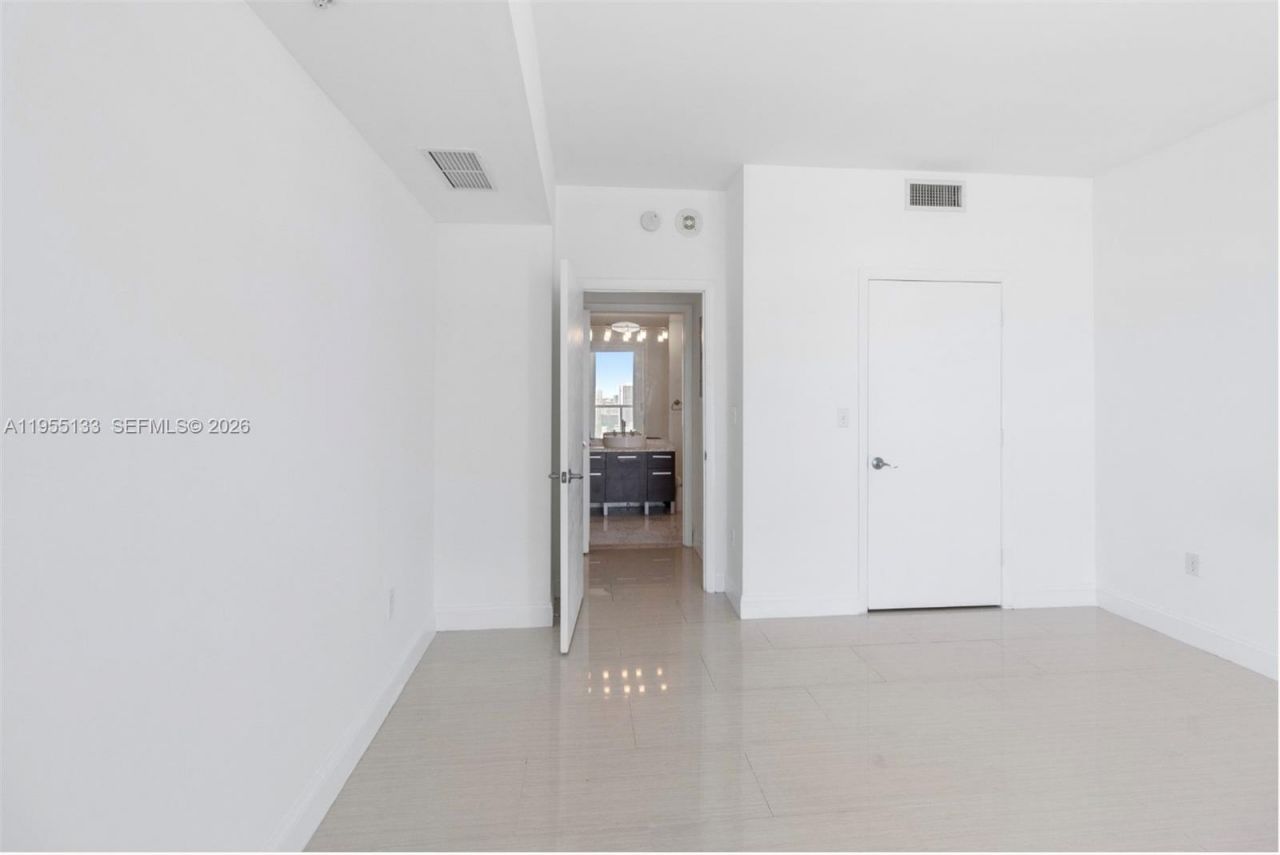 244 Biscayne Blvd, Unit 3104, Miami, FL 33132 Photo