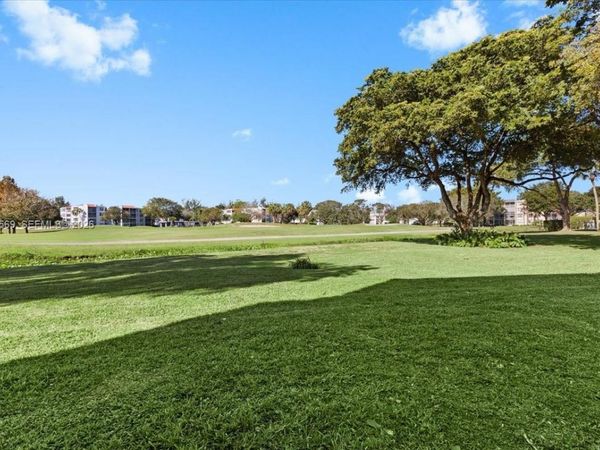 9495 Evergreen Pl, Unit 102, Davie, FL 33324