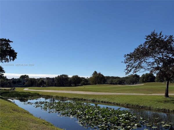 9495 Evergreen Pl, Unit 102, Davie, FL 33324