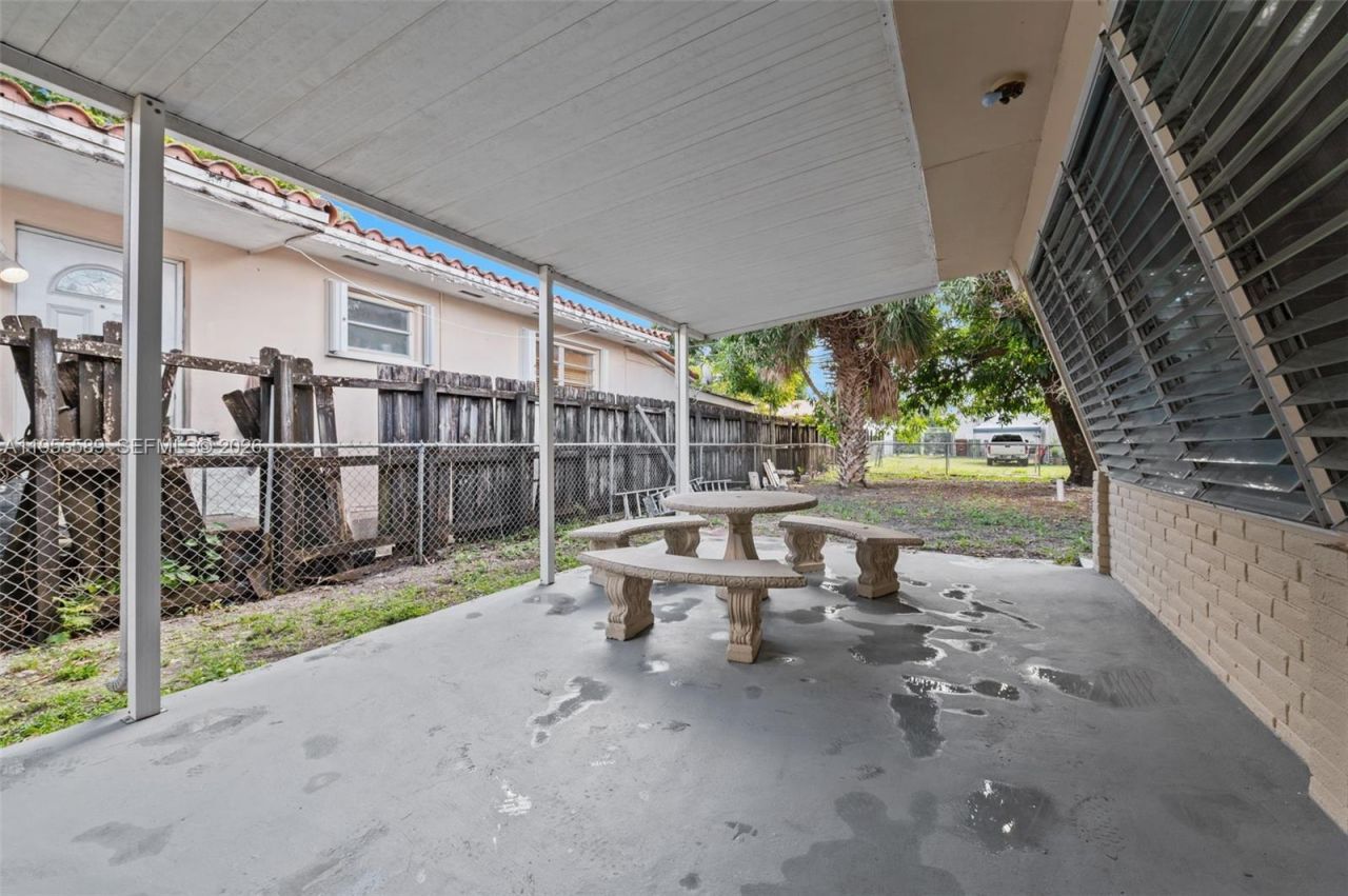42 E 16th St, Hialeah, FL 33010 Photo