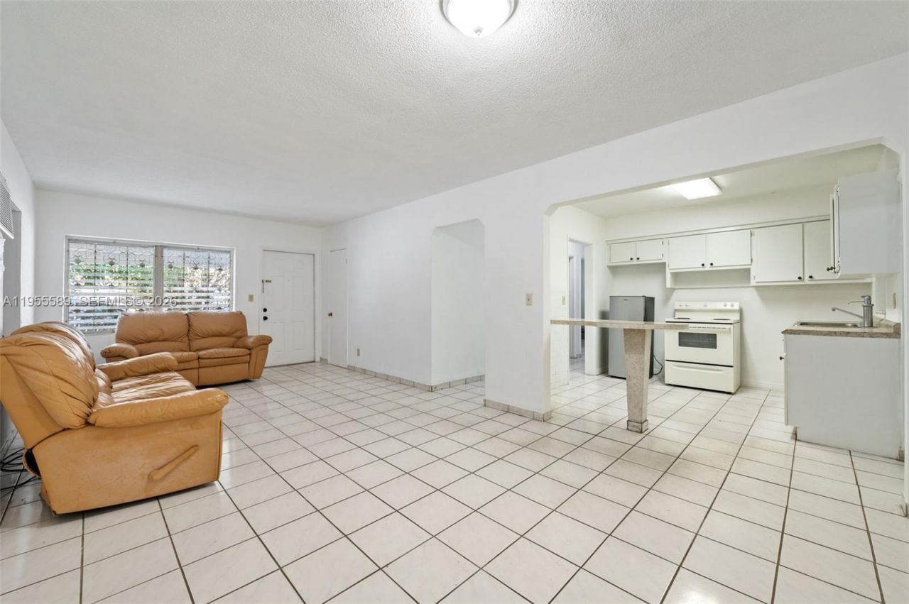 42 E 16th St, Hialeah, FL 33010 Photo