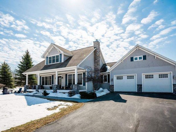 338 Bluewater Trl, Boyne City, MI 49712