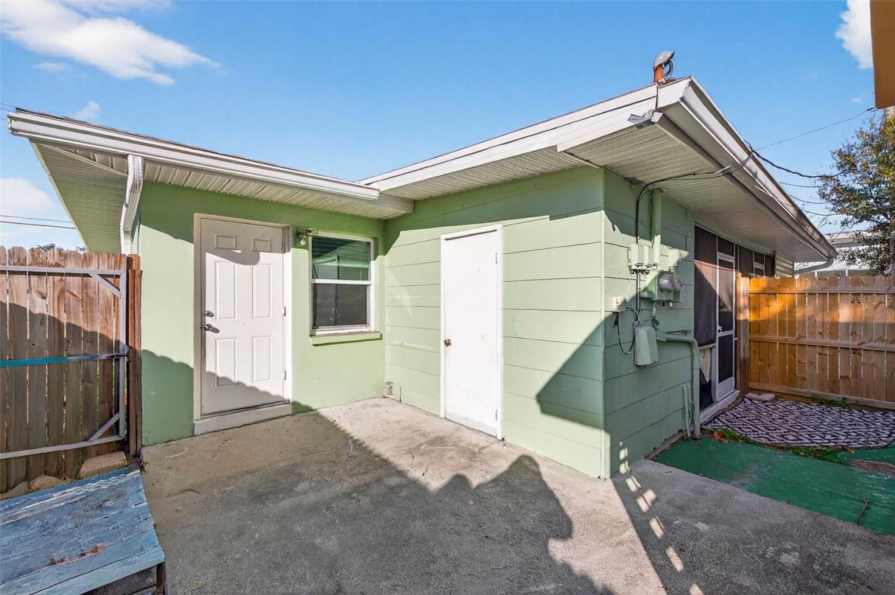 1142 62nd Avenue N, Saint Petersburg, FL 33702 Photo