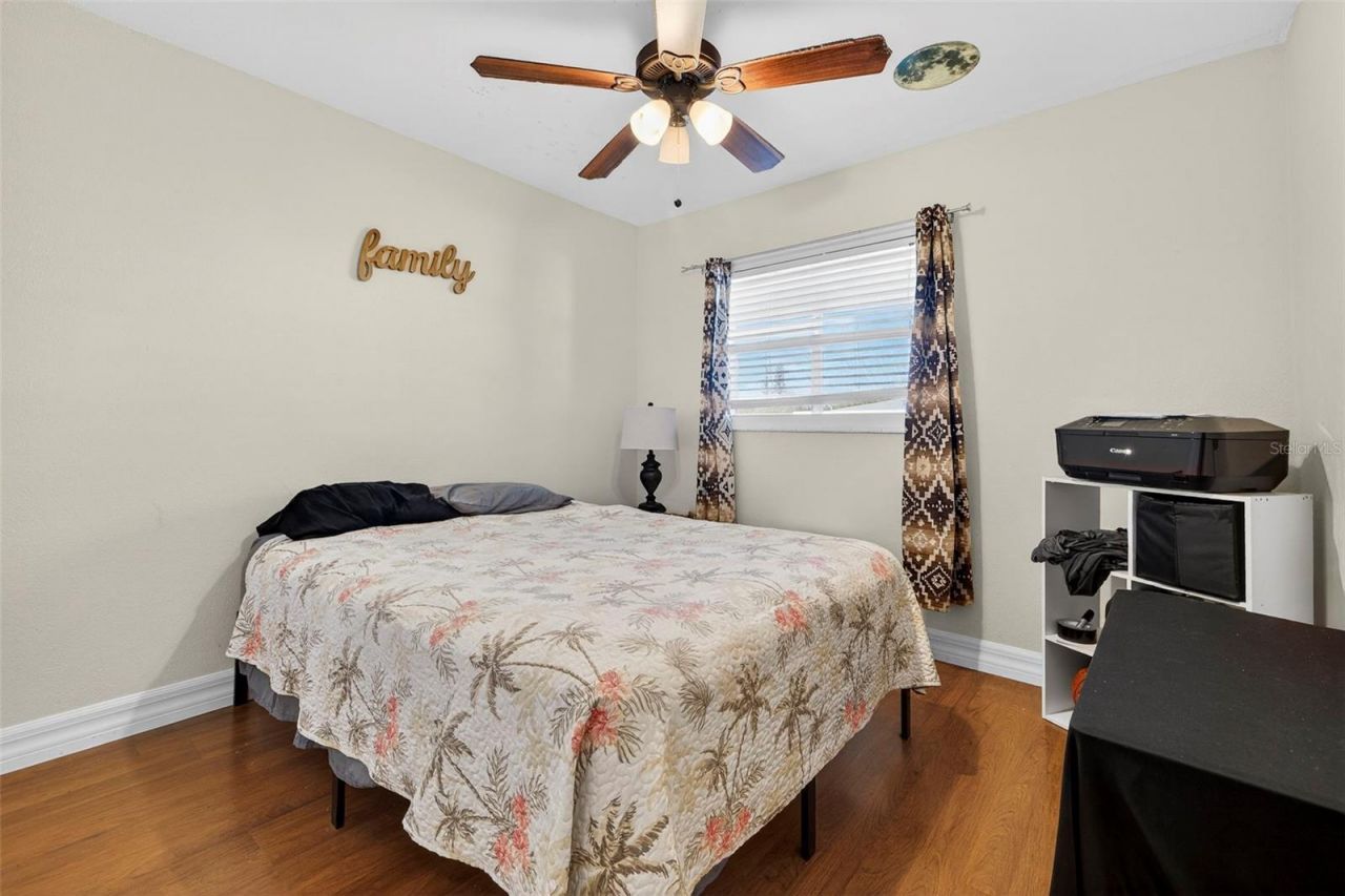 1142 62nd Avenue N, Saint Petersburg, FL 33702 Photo