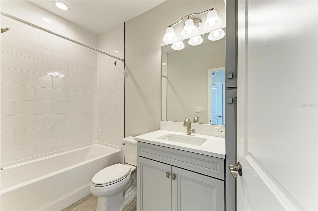 2058 Arching Branch Drive, Zephyrhills, FL 33541 Photo