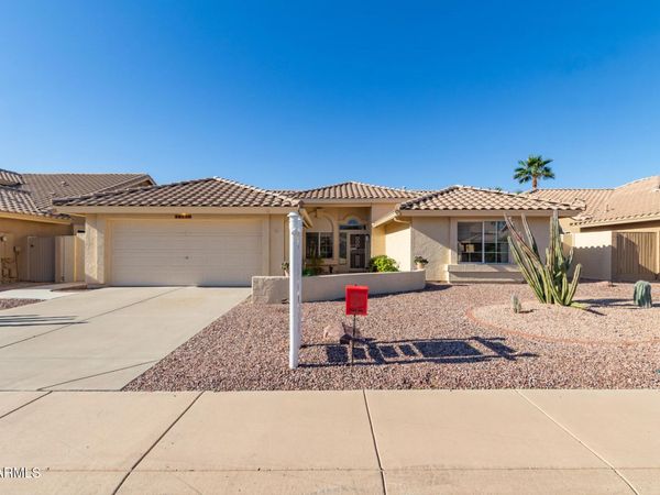 19116 N 90TH Drive, Peoria, AZ 85382