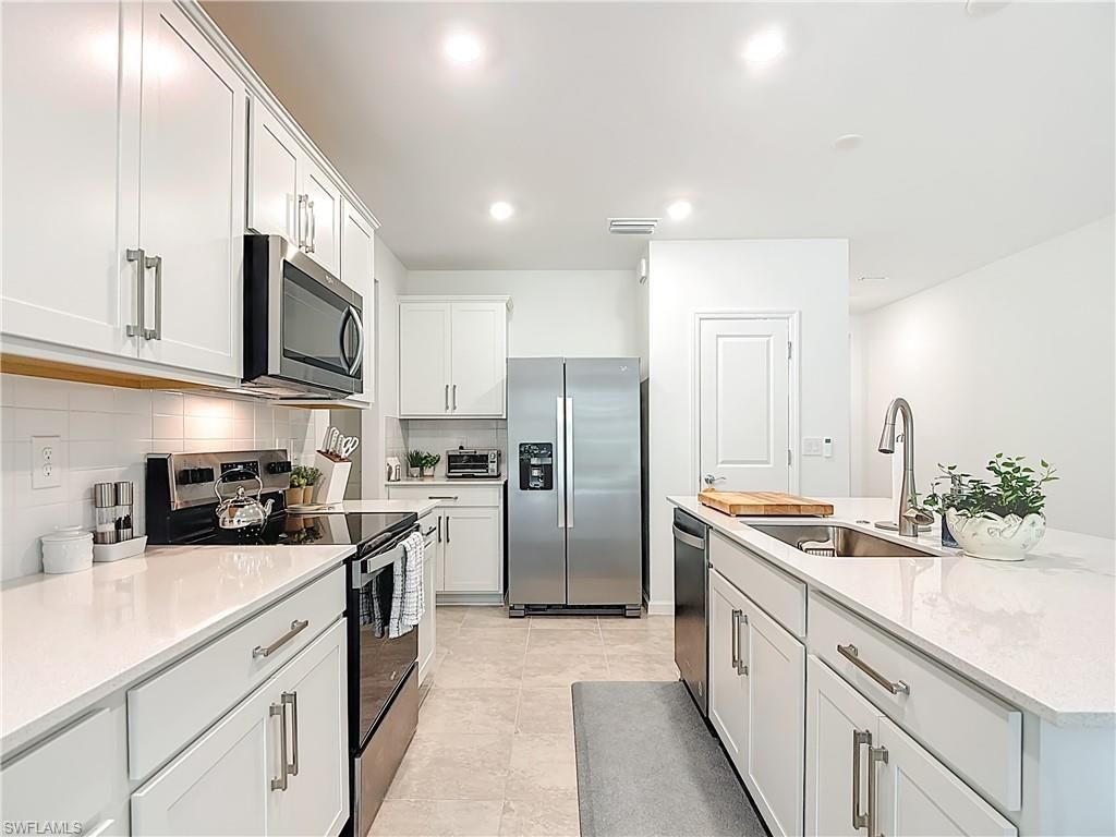 1508 Fells Cove Ln, Cape Coral, FL 33909 Photo