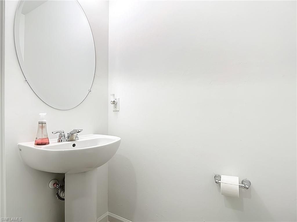 1508 Fells Cove Ln, Cape Coral, FL 33909 Photo