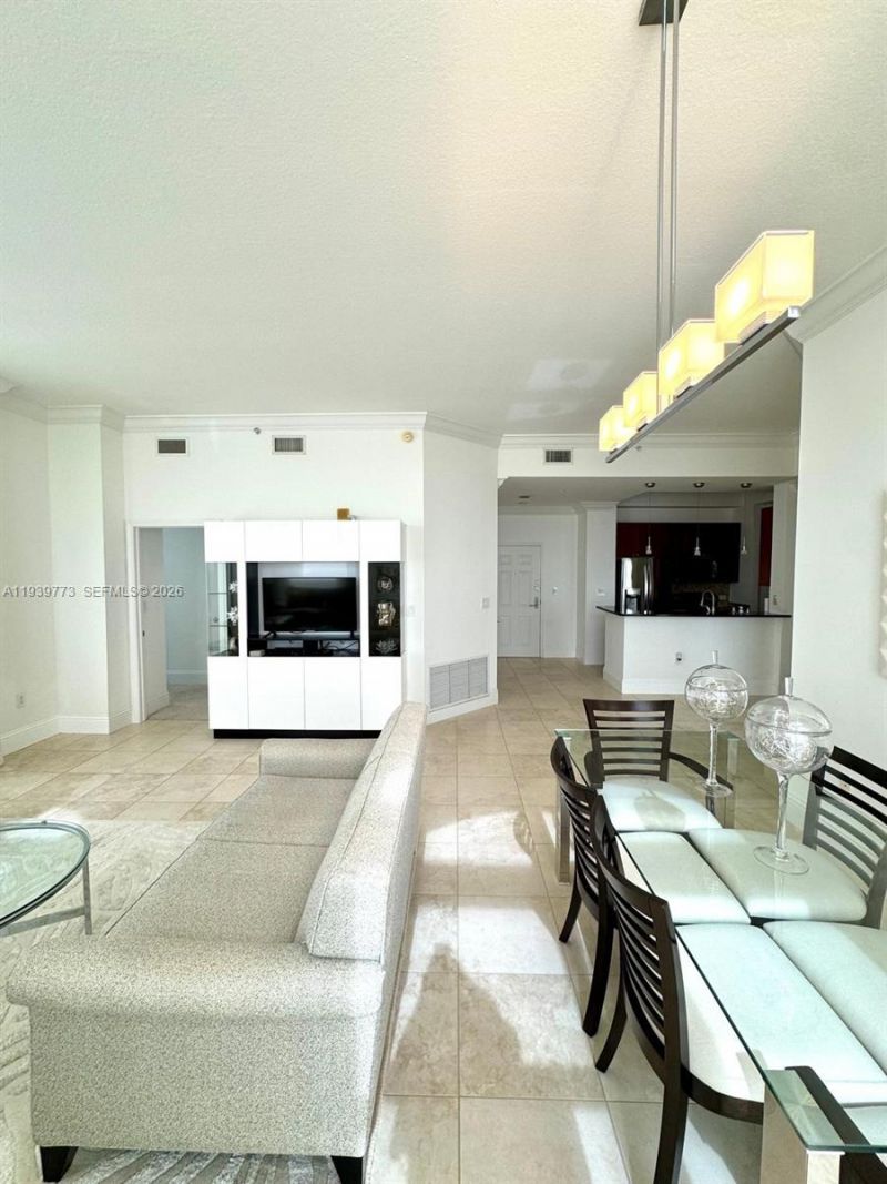 19501 W Country Club Dr, Unit TS-05, Aventura, FL 33180 Photo