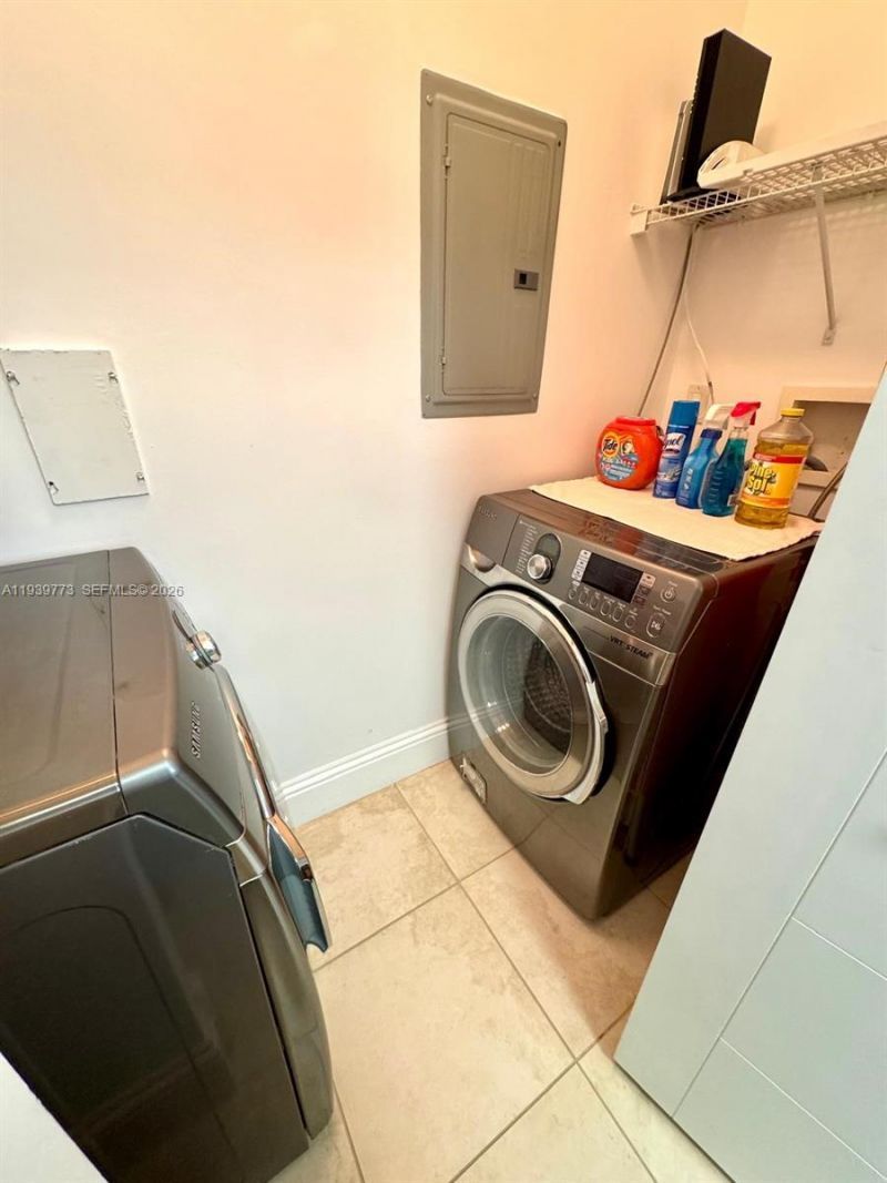 19501 W Country Club Dr, Unit TS-05, Aventura, FL 33180 Photo