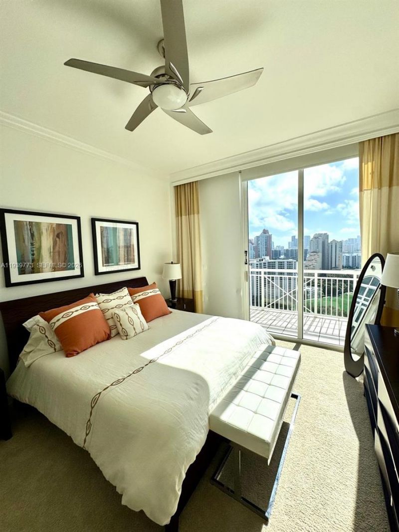 19501 W Country Club Dr, Unit TS-05, Aventura, FL 33180 Photo