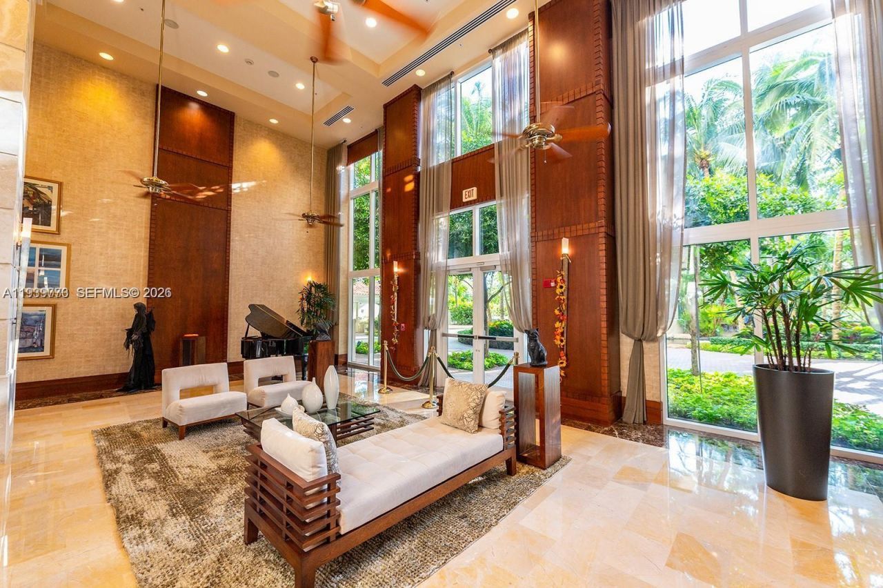 19501 W Country Club Dr, Unit TS-05, Aventura, FL 33180 Photo