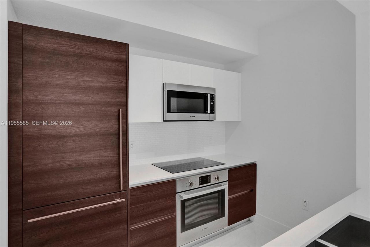 301 Altara Ave, Unit 730, Coral Gables, FL 33146 Photo