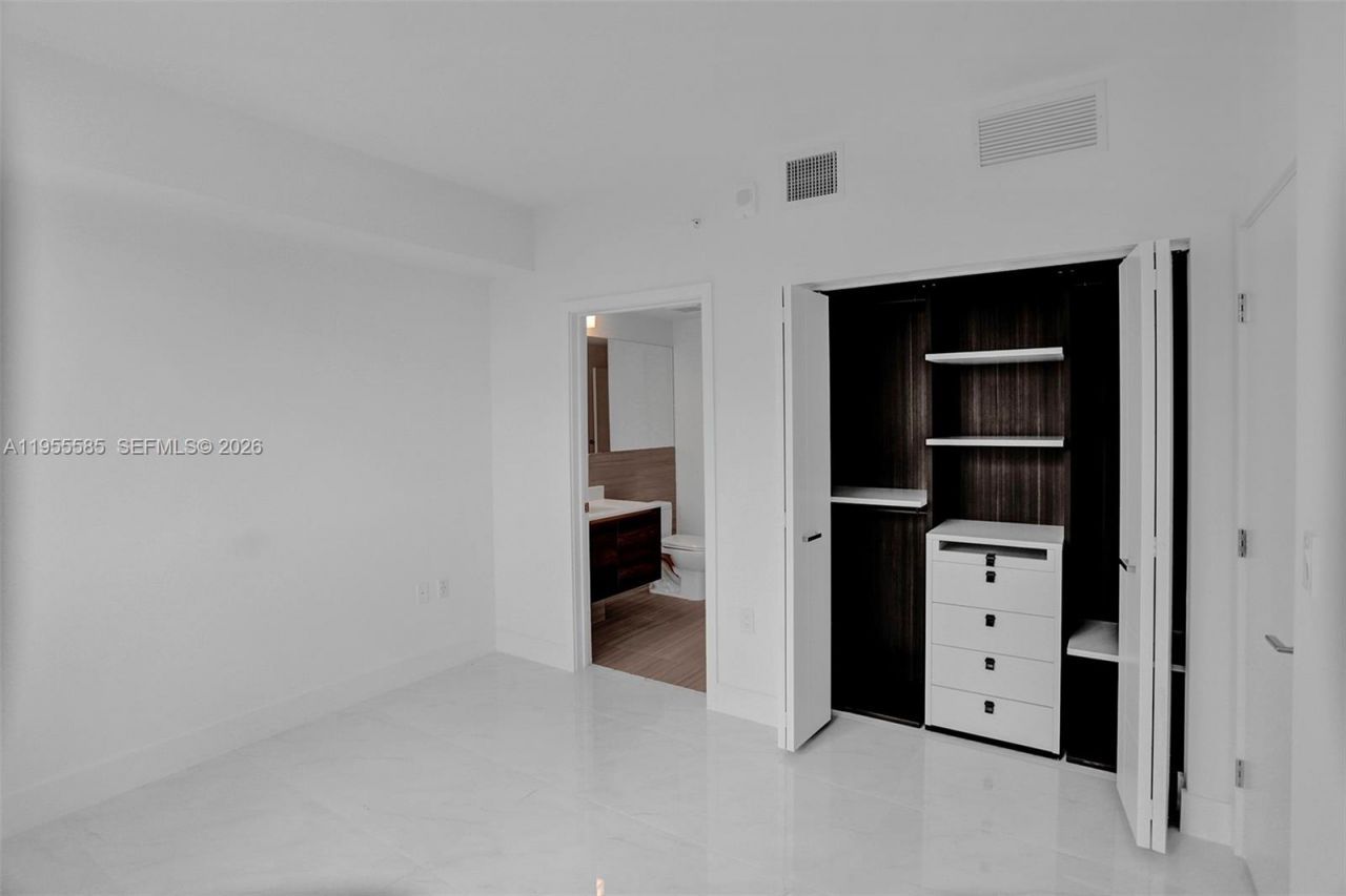 301 Altara Ave, Unit 730, Coral Gables, FL 33146 Photo