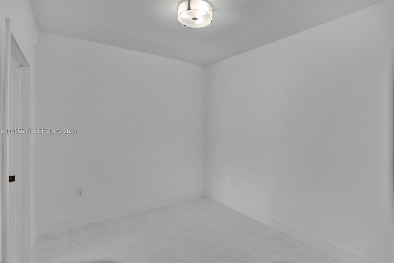 301 Altara Ave, Unit 730, Coral Gables, FL 33146 Photo