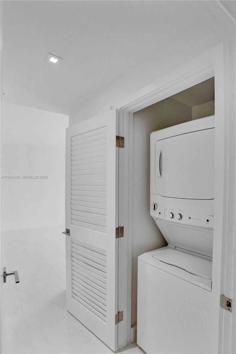 301 Altara Ave, Unit 730, Coral Gables, FL 33146 Photo